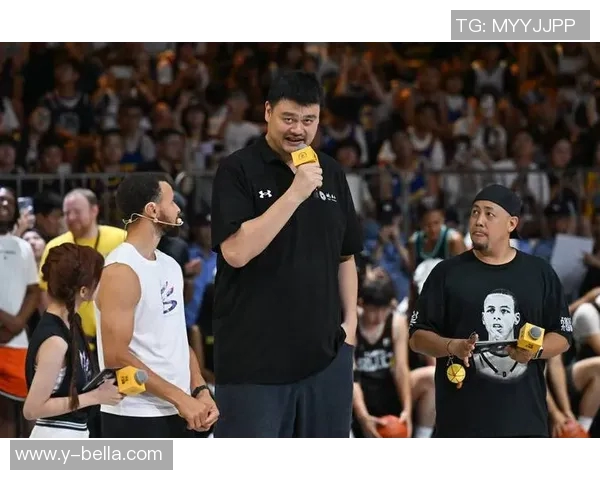 姚明如何应对外界批评与挑战展现坚韧不拔的体育精神