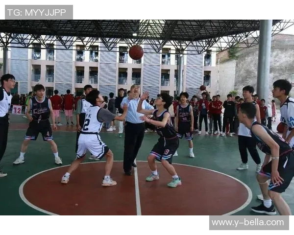 篮球明星华丽转身合集视频展现他们场上场下的多重魅力与精彩瞬间 篮球明星华丽转身合集视频展现他们场上场下的多重魅力与精彩瞬间